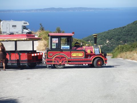The land train to Ali Pasha's castle